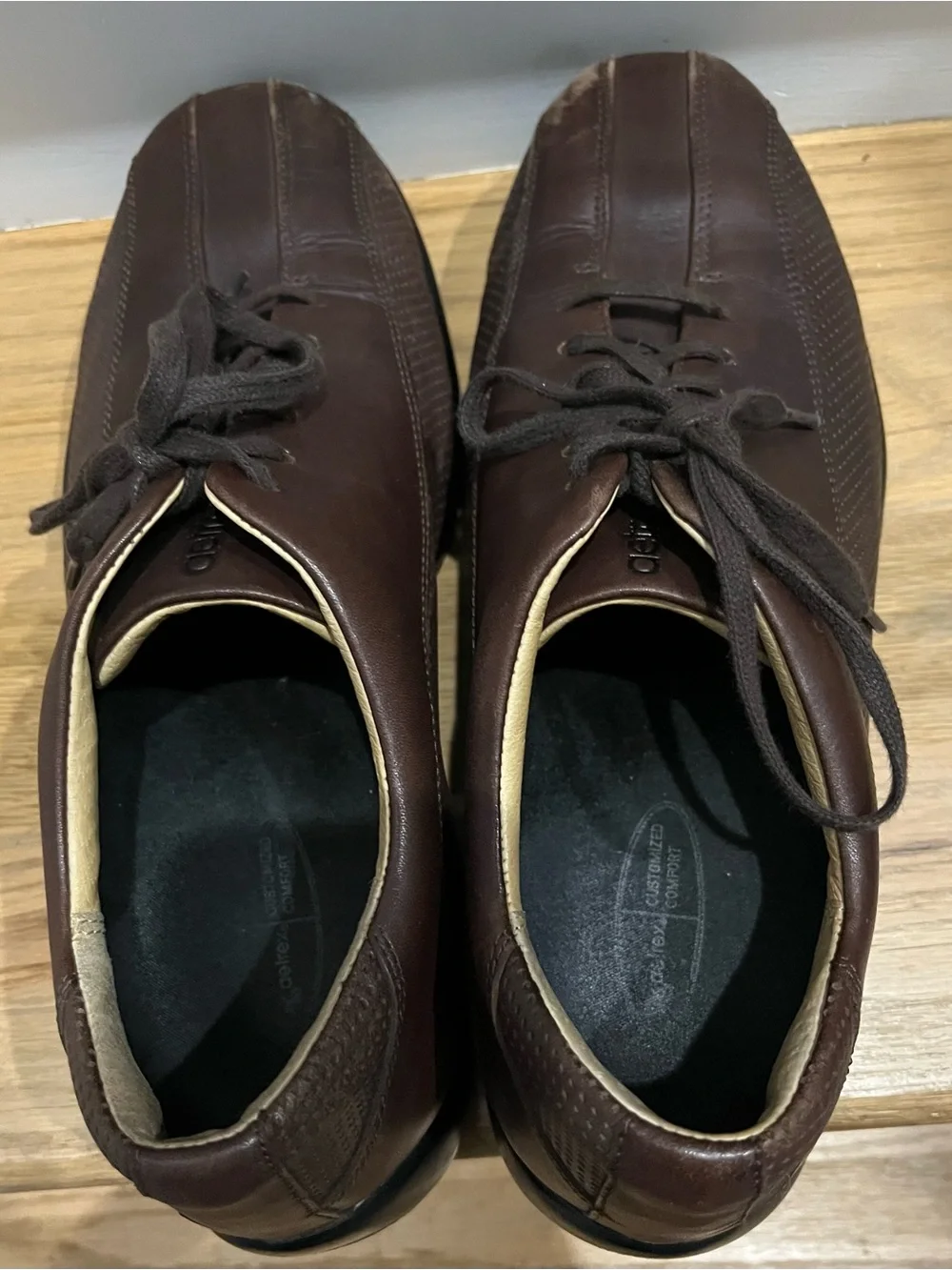 Aetrex Men's Dark Brown Leather Lace-Up Derby Sneakers